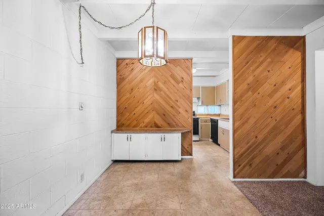 $200,000 | 1101 East Bethany Home Road, Unit 8, Phoenix, AZ 85014