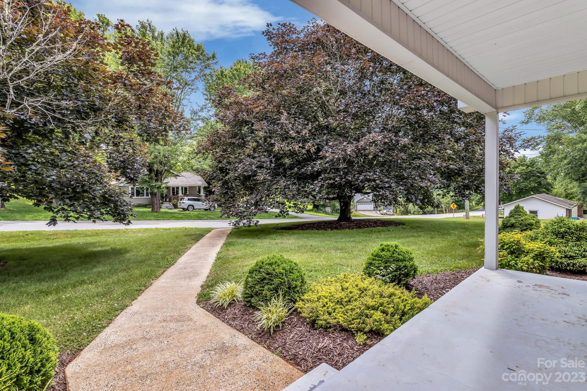 779 Jupiter Road Weaverville, NC 28787 - Photo 6 of 42 Gallery Image 6