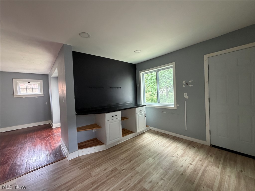 951 Roanoke Road Cleveland Heights, OH 44121 - Photo 7 of 25