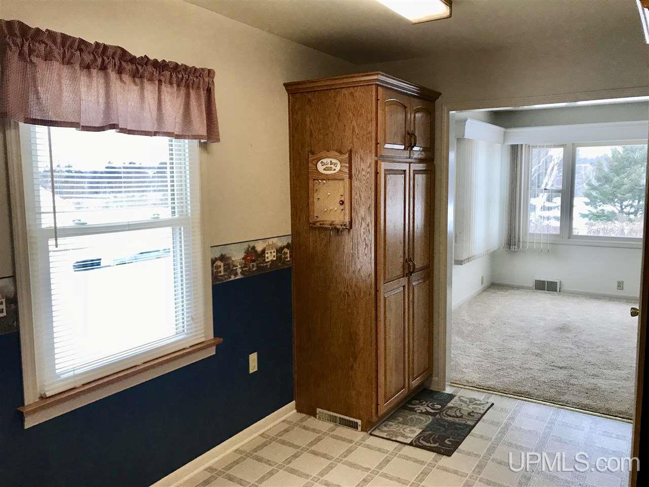 718 Poplar Street Ishpeming, MI 49849 - Photo 5 of 19 Gallery Image 5