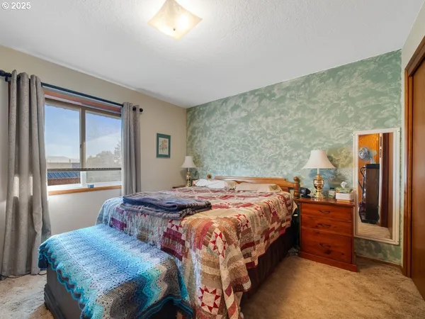$620,000 | 305 Cypress Avenue, Garibaldi, OR 97118
