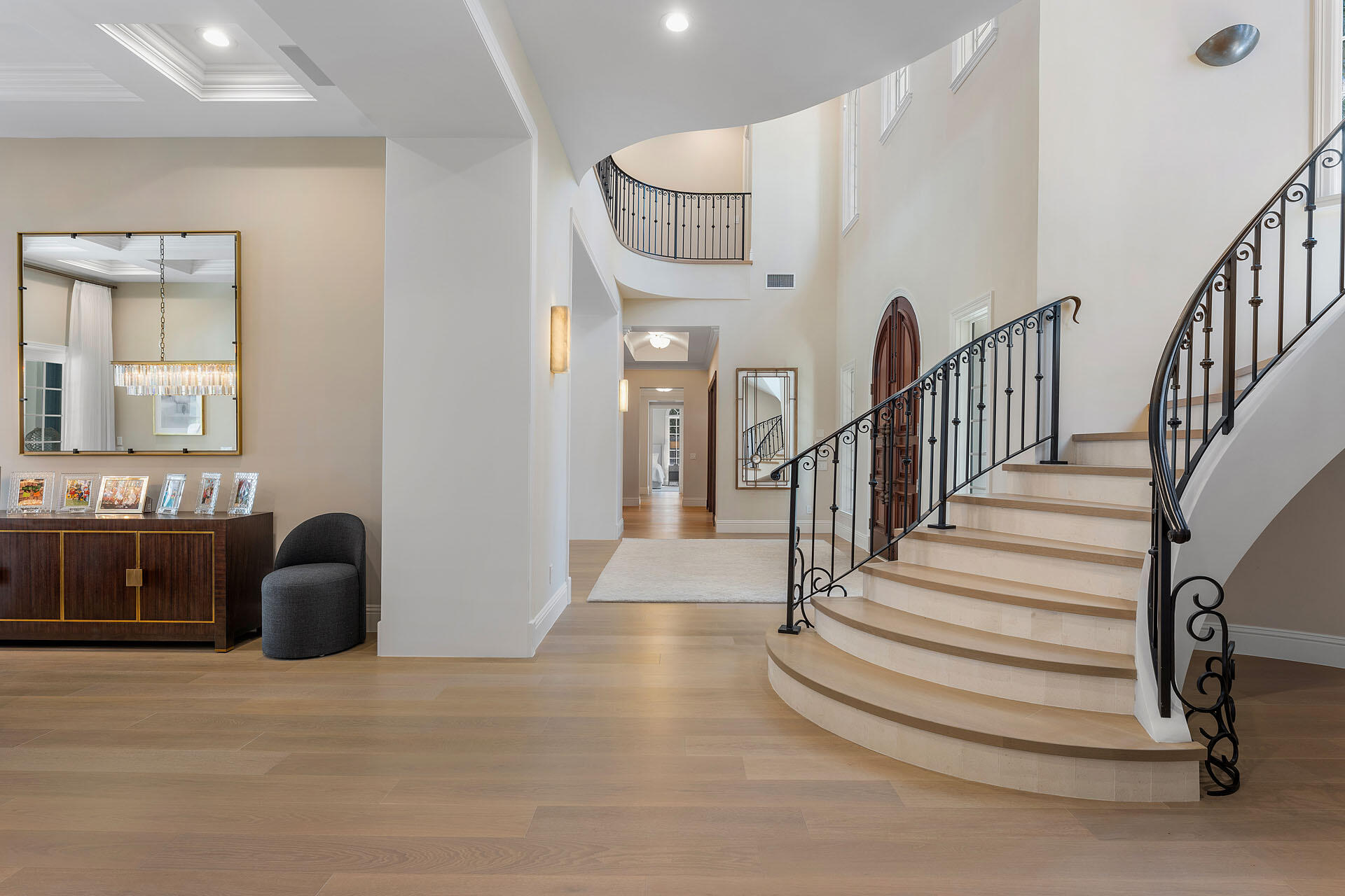 251 Coconut Palm Road Boca Raton, FL 33432 - Photo 16 of 97 a view of entryway and hall