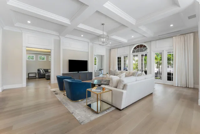 $19,500,000 | 251 Coconut Palm Road, Boca Raton, FL 33432