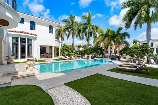 $19,500,000 | 251 Coconut Palm Road, Boca Raton, FL 33432