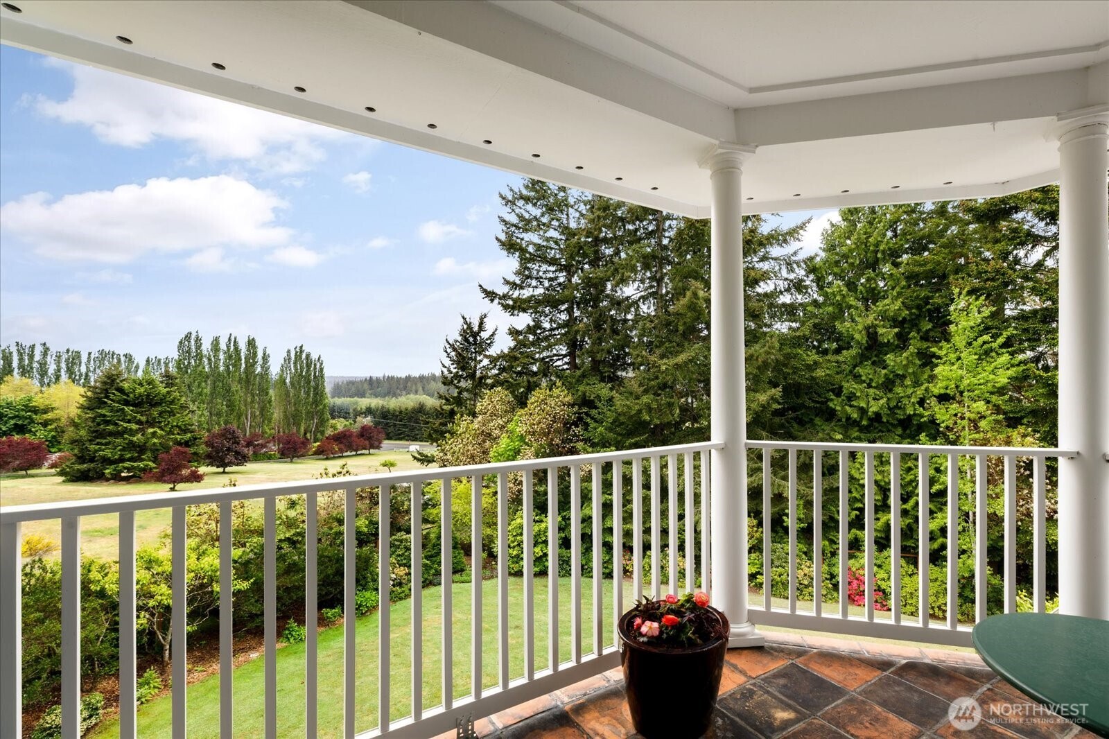5427 Bayview Road Langley, WA 98260 - Photo 24 of 40 a view of a balcony with chair