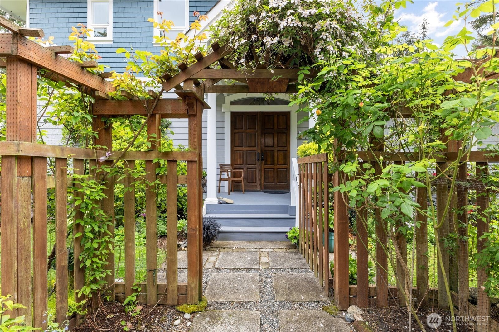 5427 Bayview Road Langley, WA 98260 - Photo 7 of 40 a front view of a house with a tree