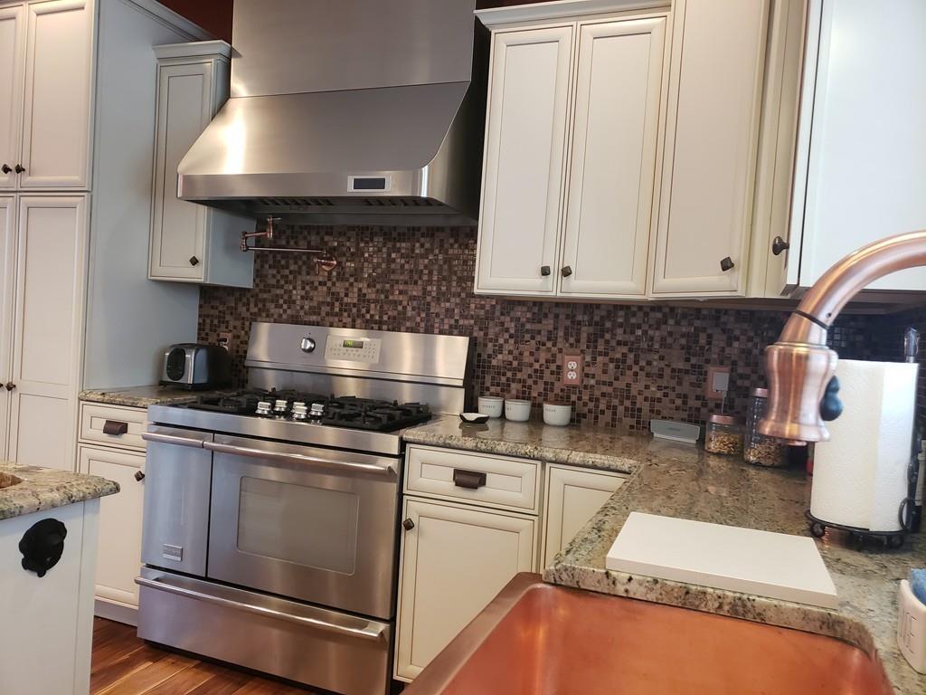 138 Stephen French Road Swansea, MA 02777 - Photo 13 of 35 Gallery Image 13