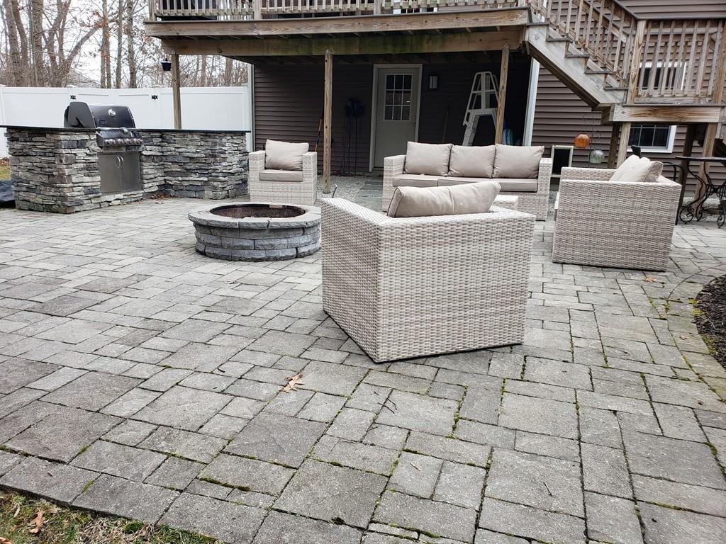 138 Stephen French Road Swansea, MA 02777 - Photo 8 of 35 Gallery Image 8