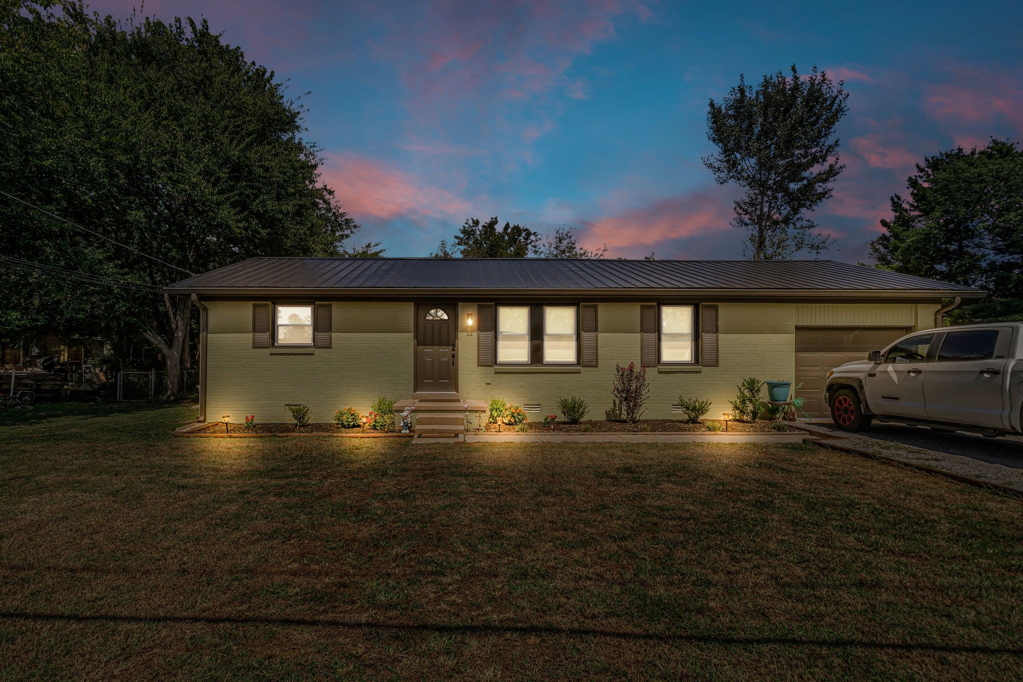 3759 Snell Road Murfreesboro, TN 37127 - Photo 27 of 27 a front view of a house with garden