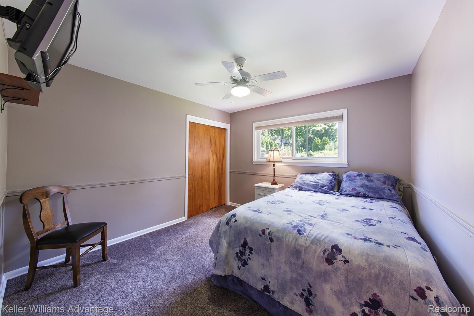 33365 Raphael Road Farmington, MI 48336 - Photo 22 of 56 Raphael_33365_Bedroom01_01.jpg
