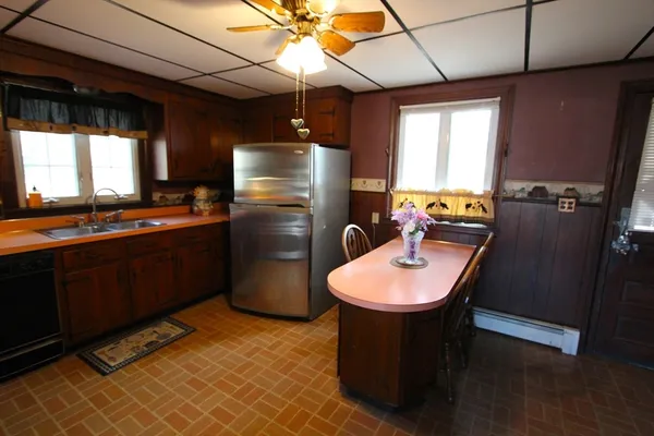 $650,000 | 300 Chestnut Street, Franklin, MA 02038