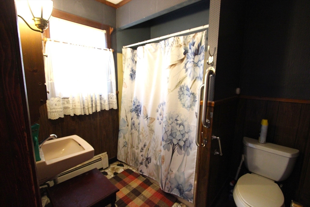 300 Chestnut Street Franklin, MA 02038 - Photo 8 of 31