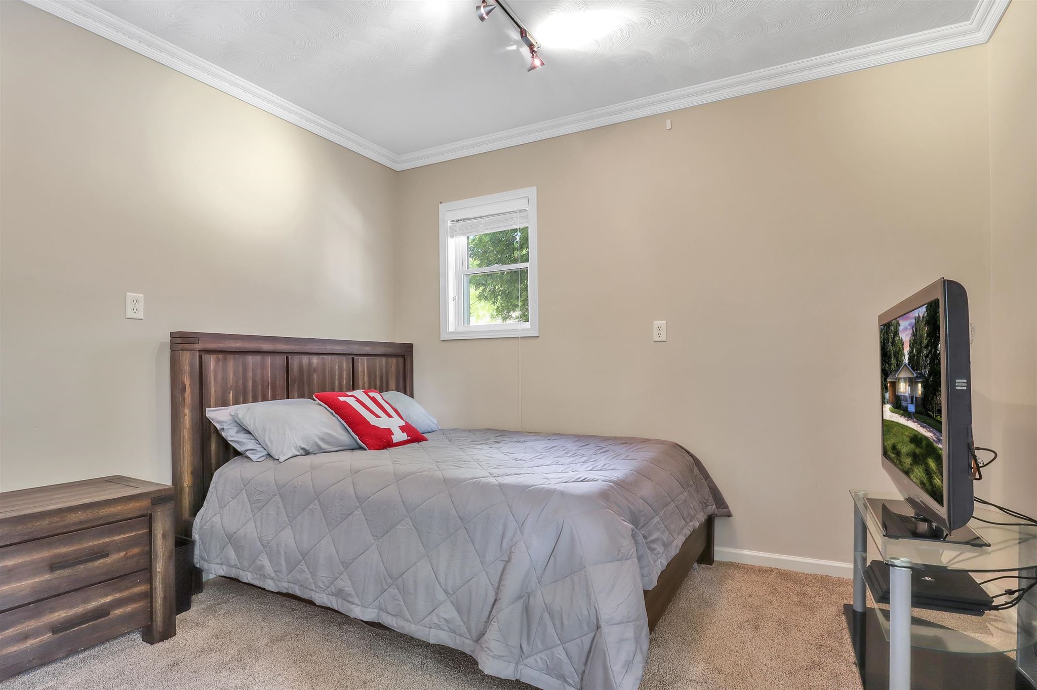 23026 Adams Road South Bend, IN 46628 - Photo 29 of 34 Gallery Image 29