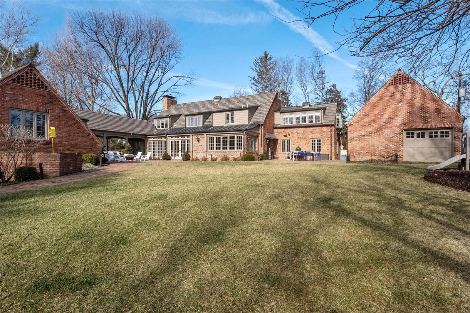 22 Dromara Road St. Louis, MO 63124 - Photo 4 of 49