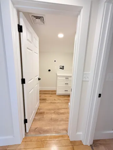 $2,300 | 244 Main Street, Unit SECOND, North Andover, MA 01845