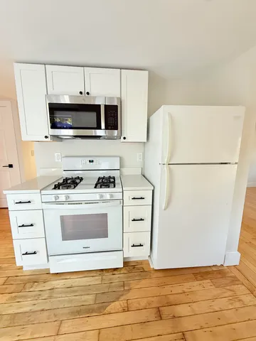 $2,300 | 244 Main Street, Unit SECOND, North Andover, MA 01845