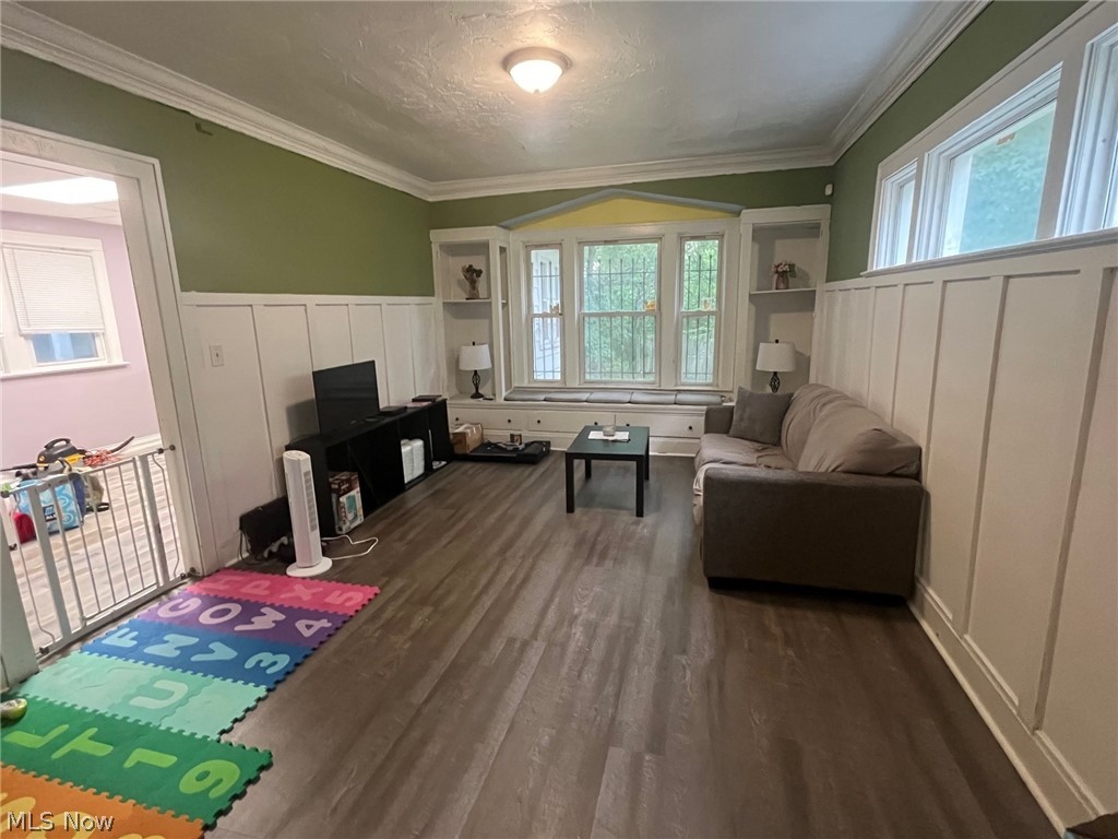 1101 Carlyon Road East Cleveland, OH 44112 - Photo 6 of 23