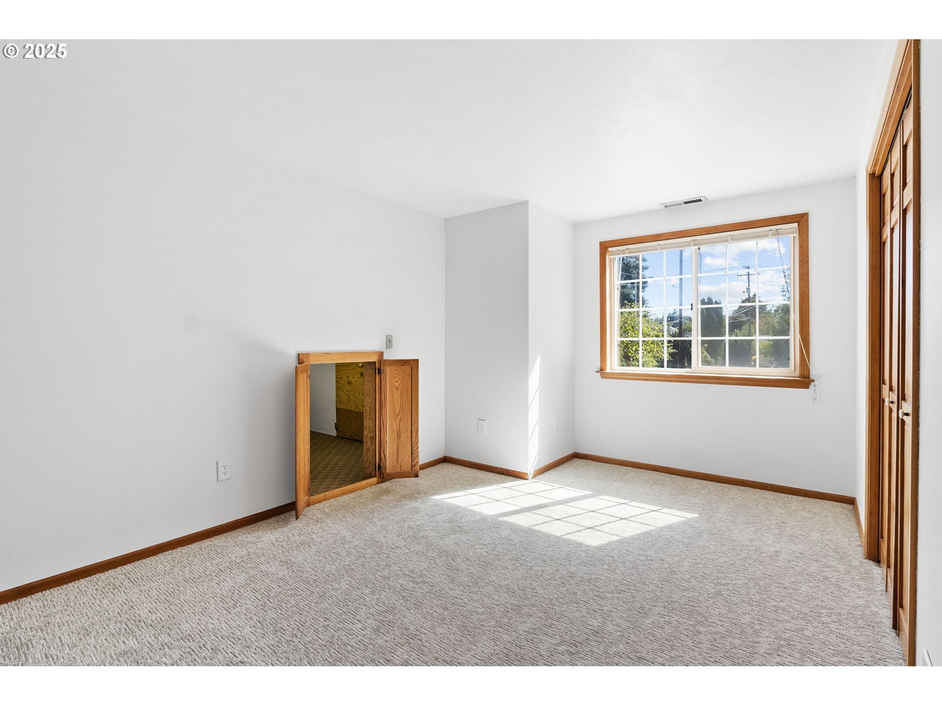 1059 Cal Young Road Eugene, OR 97401 - Photo 27 of 40