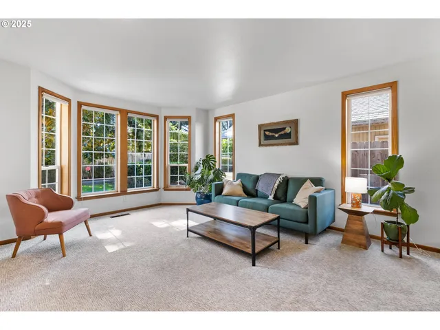 $628,000 | 1059 Cal Young Road, Eugene, OR 97401