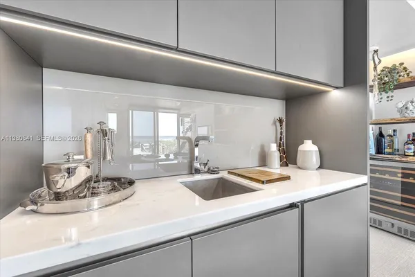 $30,000 | 18975 Collins Avenue, Unit 5302, Sunny Isles Beach, FL 33160