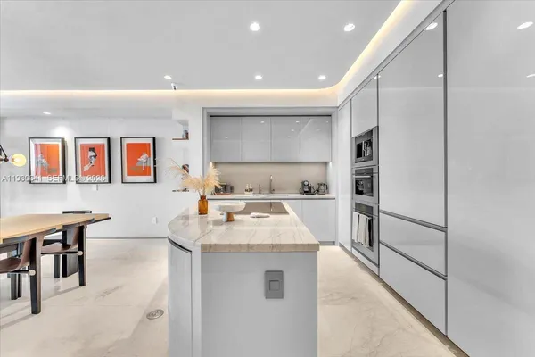 $30,000 | 18975 Collins Avenue, Unit 5302, Sunny Isles Beach, FL 33160