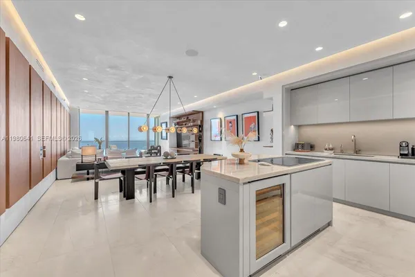 $30,000 | 18975 Collins Avenue, Unit 5302, Sunny Isles Beach, FL 33160