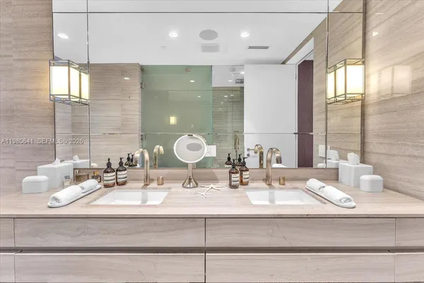 $30,000 | 18975 Collins Avenue, Unit 5302, Sunny Isles Beach, FL 33160