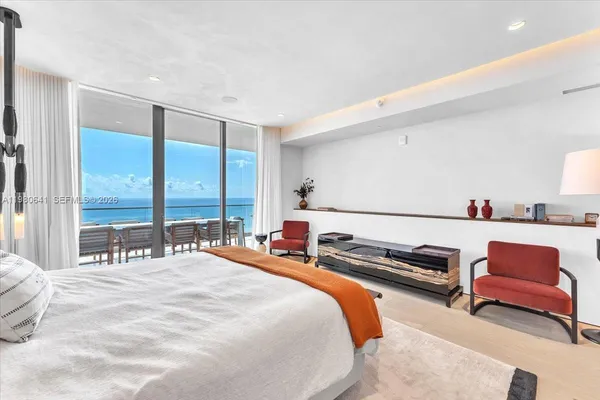 $30,000 | 18975 Collins Avenue, Unit 5302, Sunny Isles Beach, FL 33160