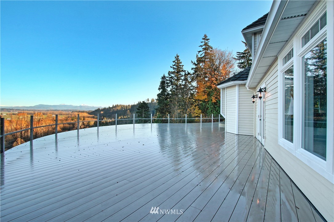 7315 Silvana Terrace Road Stanwood, WA 98292 - Photo 4 of 25 Gallery Image 4