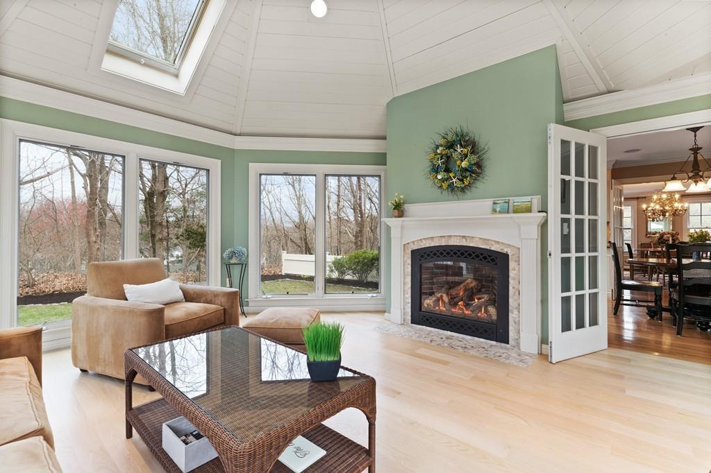 4 Grenadier Road Hingham, MA 02043 - Photo 10 of 38 Gallery Image 10