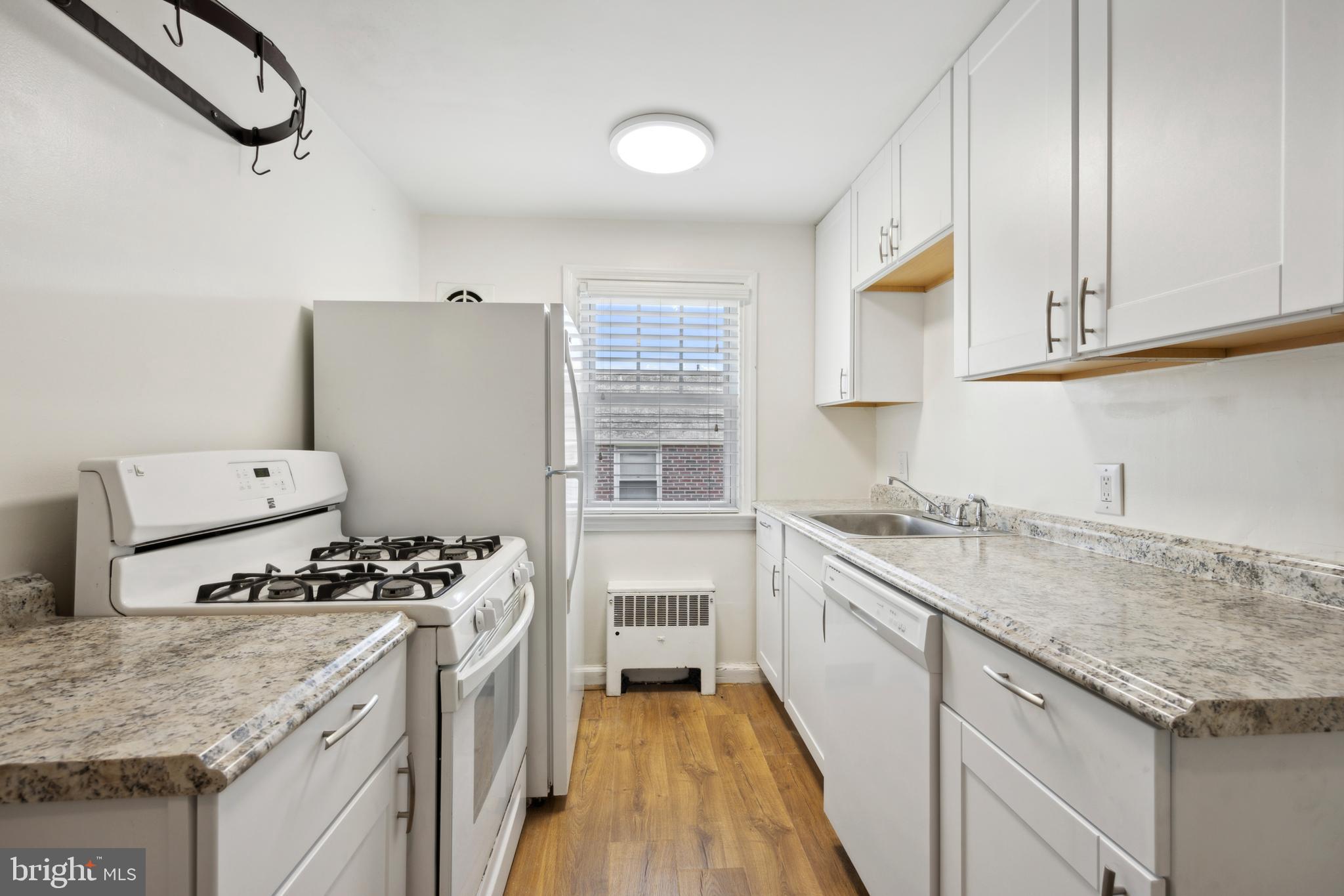 14 Rockglen Road, Unit 2 Wynnewood, PA 19096 - Photo 5 of 12