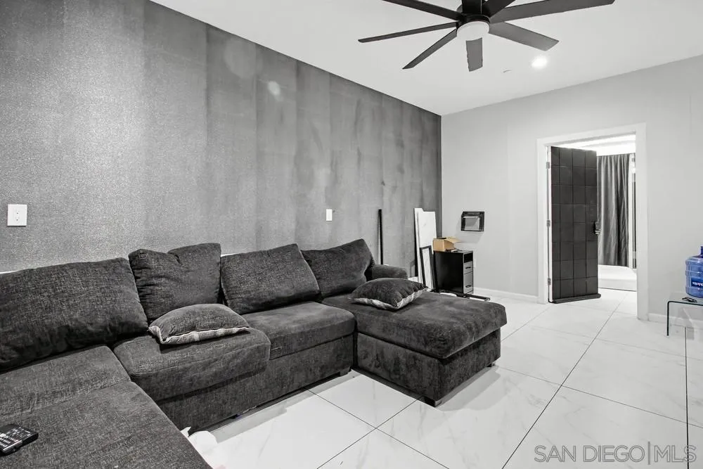 1644 Cuyamaca Avenue Spring Valley, CA 91977 - Photo 6 of 46