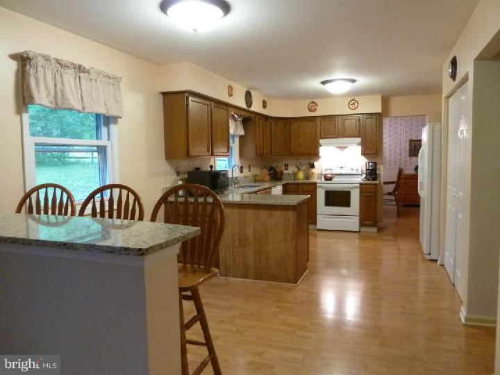 8 Blakely Road Downingtown, PA 19335 - Photo 12 of 21 Kitchen