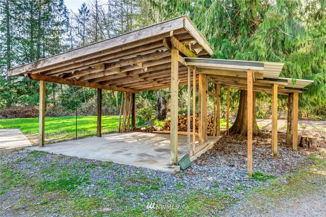 4783 Mission Road Bellingham, WA 98226 - Photo 17 of 40