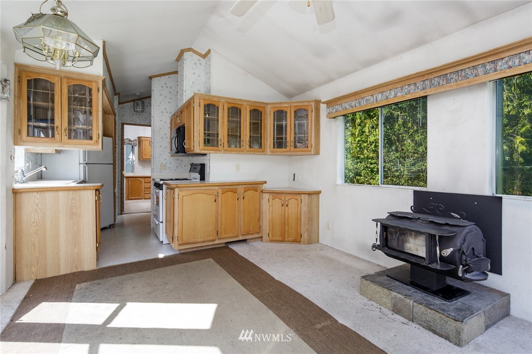 4783 Mission Road Bellingham, WA 98226 - Photo 25 of 40