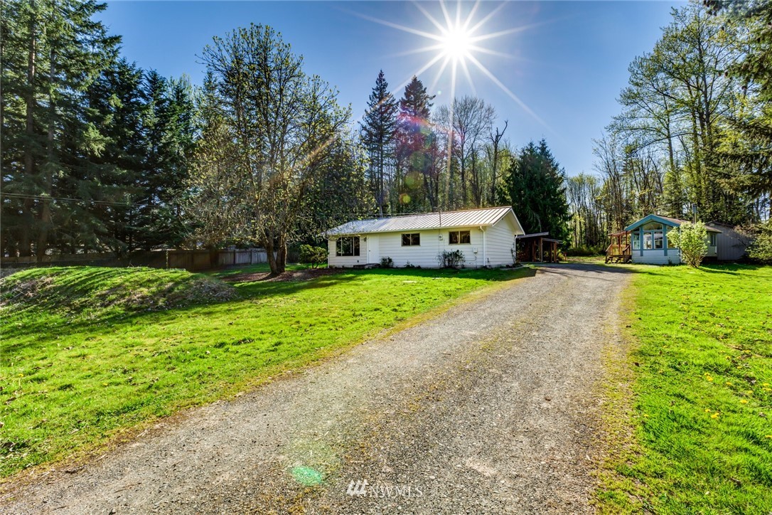 4783 Mission Road Bellingham, WA 98226 - Photo 4 of 40