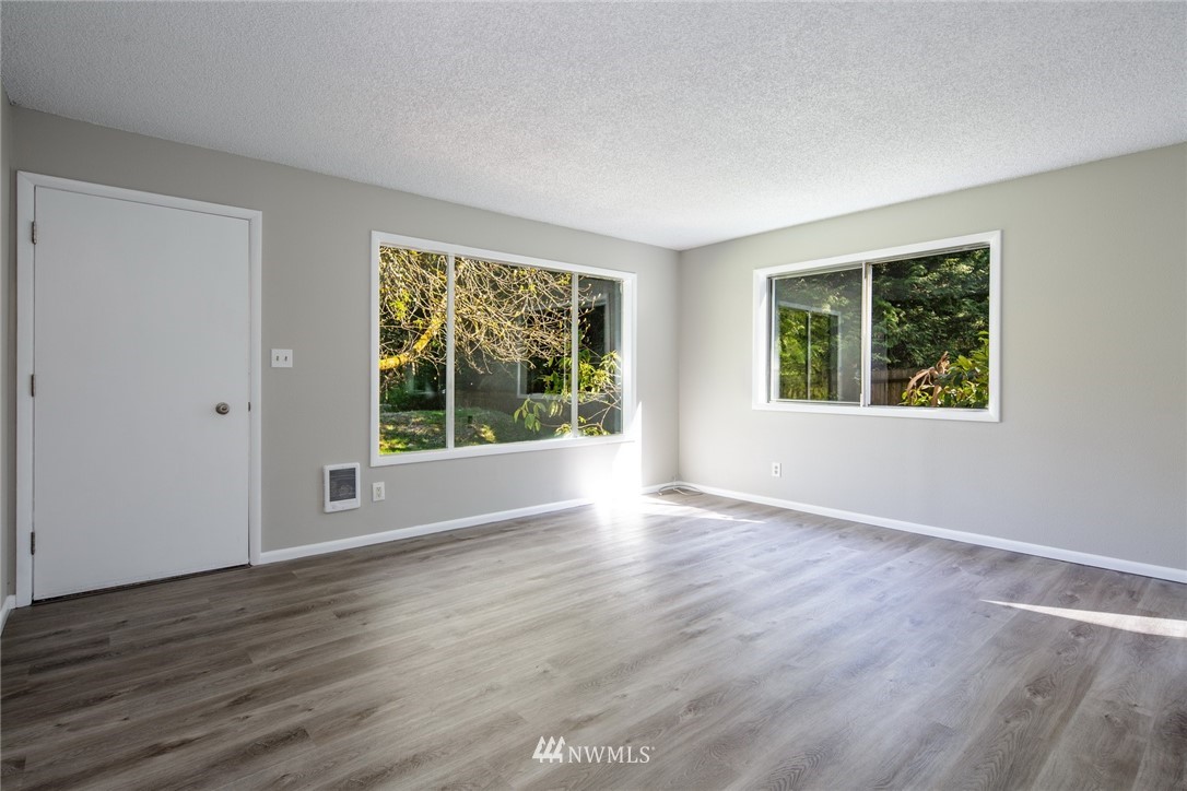 4783 Mission Road Bellingham, WA 98226 - Photo 9 of 40