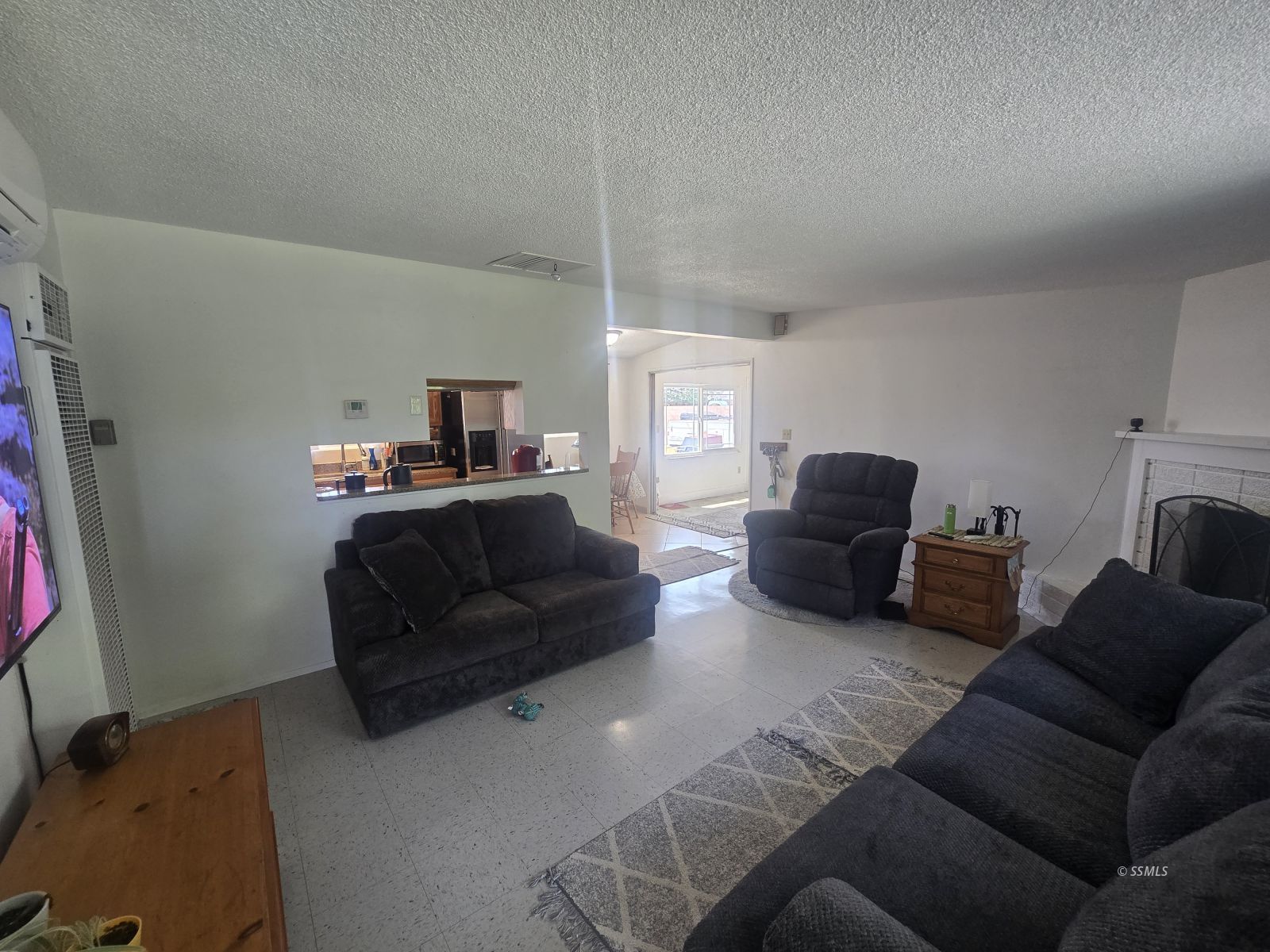 233 South Springside Street Ridgecrest, CA 93555 - Photo 5 of 23