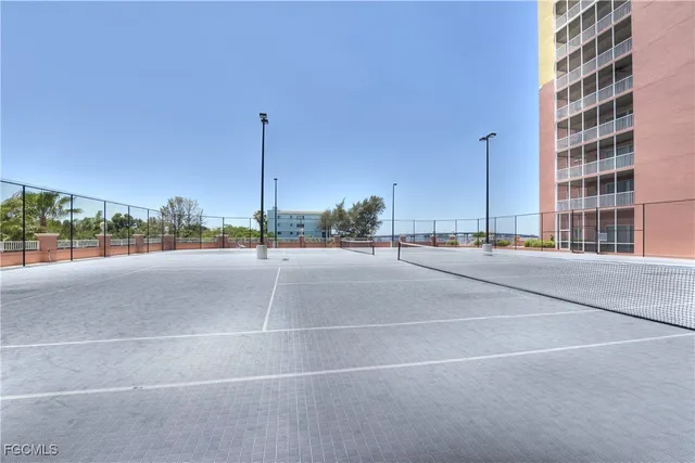 $2,500 | 2745 First Street, Unit 1802, Fort Myers, FL 33916