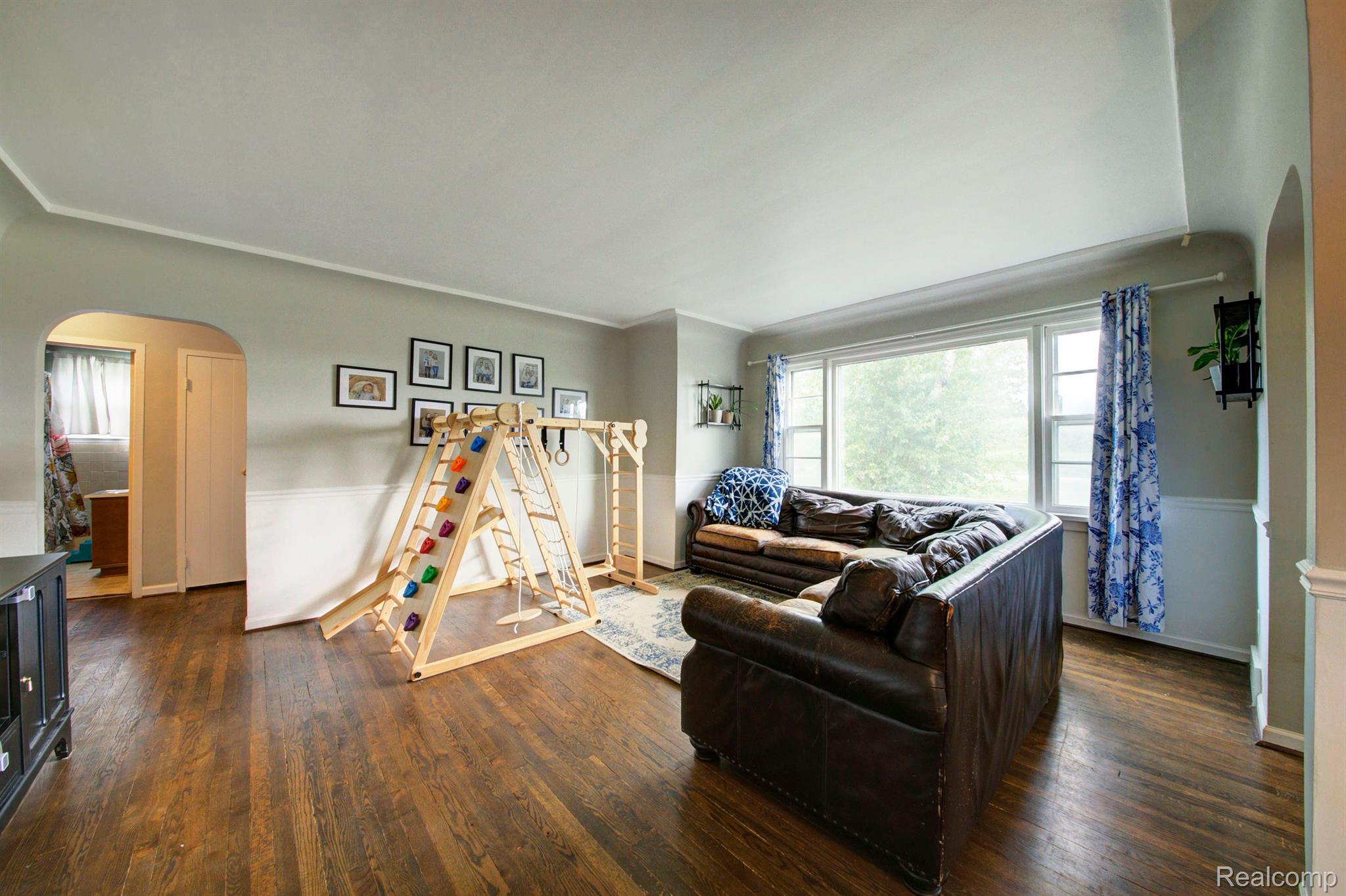 9015 Argentine Road Linden, MI 48451 - Photo 16 of 43 Gallery Image 16