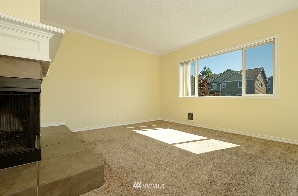 13013 East Gibson Road, Unit L322 Everett, WA 98204 - Photo 3 of 18 Gallery Image 3