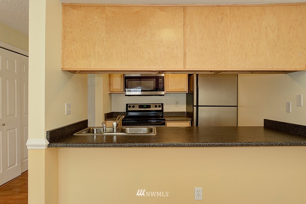 13013 East Gibson Road, Unit L322 Everett, WA 98204 - Photo 8 of 18 Gallery Image 8