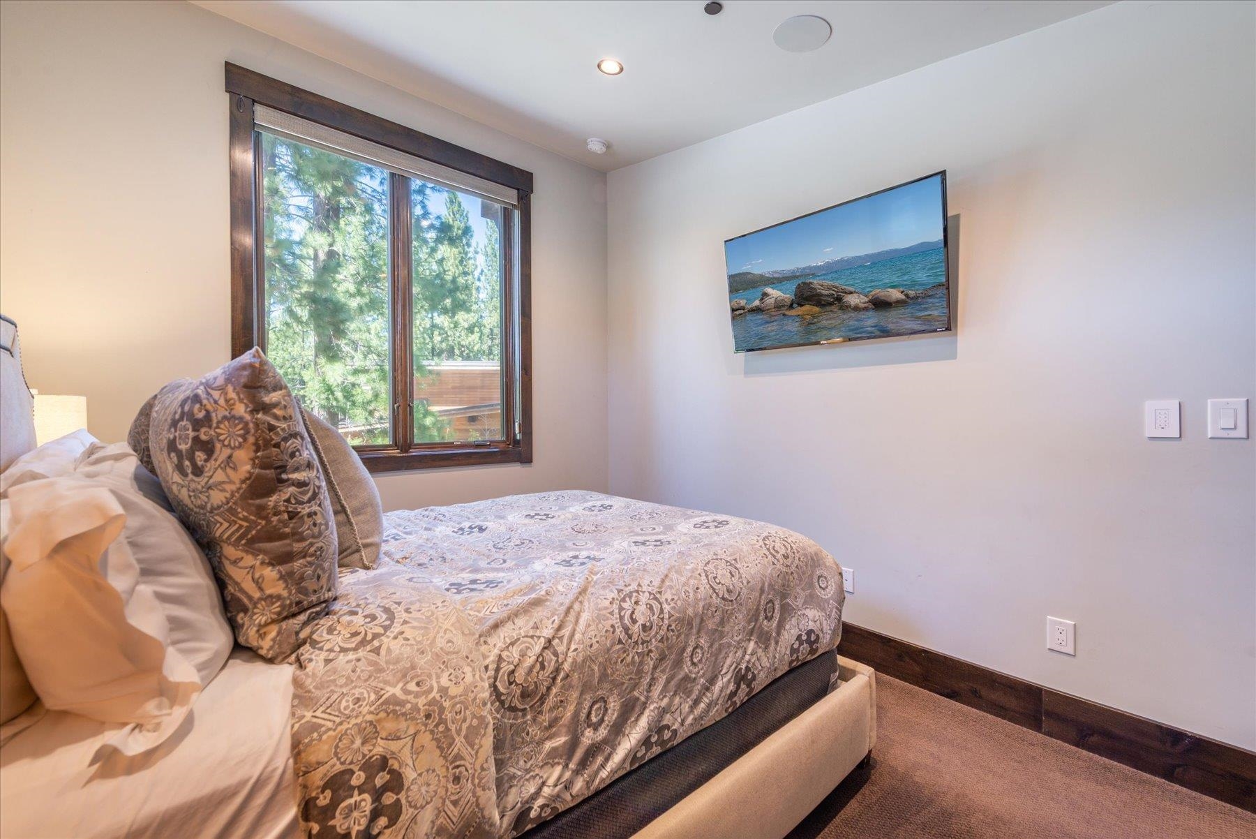 11090 Henness Road Truckee, CA 96161 - Photo 22 of 26