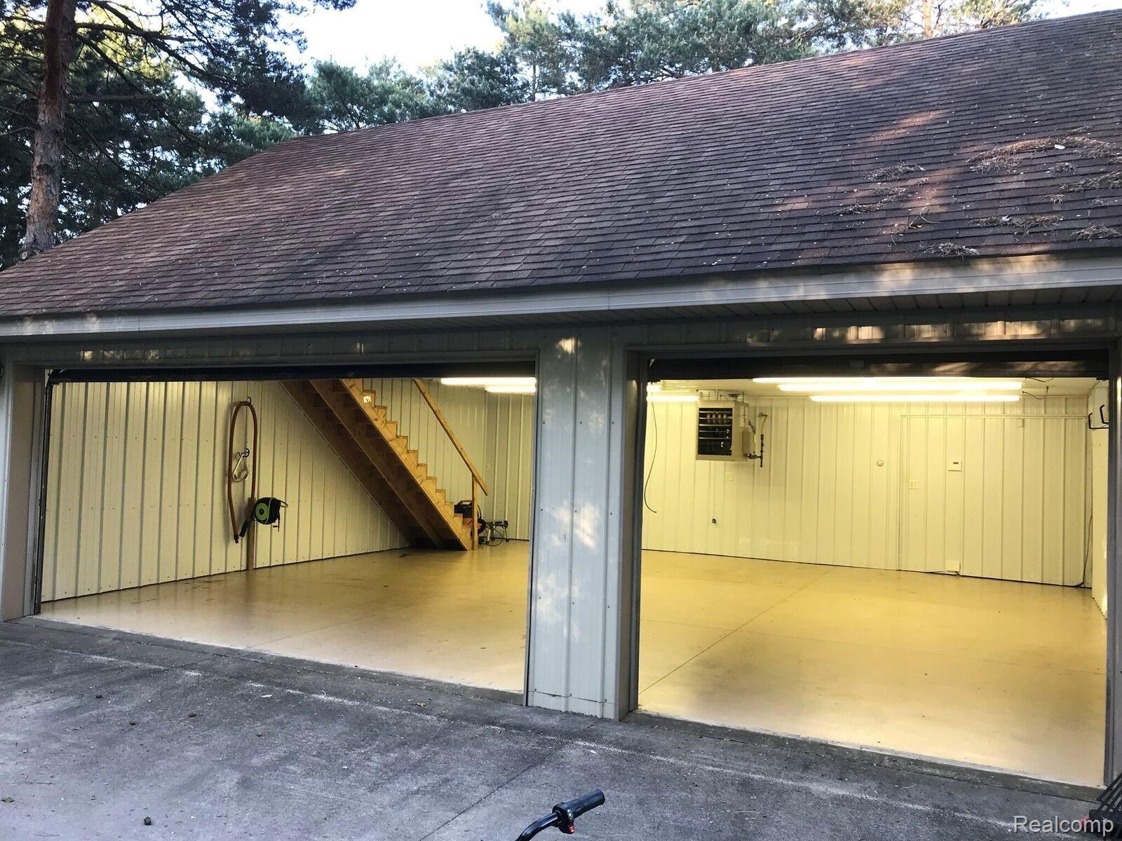 3344 East Pierson Road Flint, MI 48506 - Photo 22 of 33 hVR8CclJ.jpeg