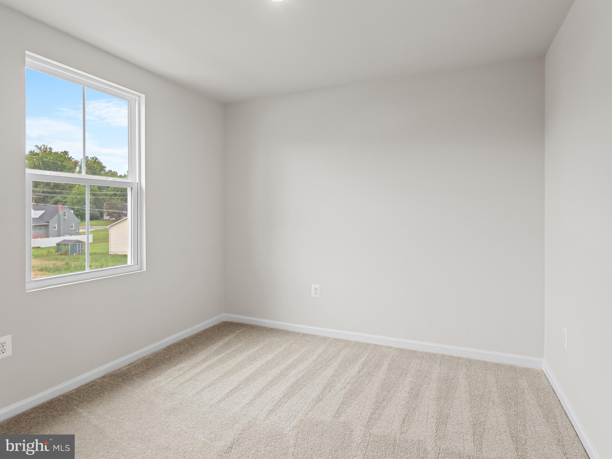 5505 Vergo Road Capitol Heights, MD 20743 - Photo 20 of 42 an empty room with a window