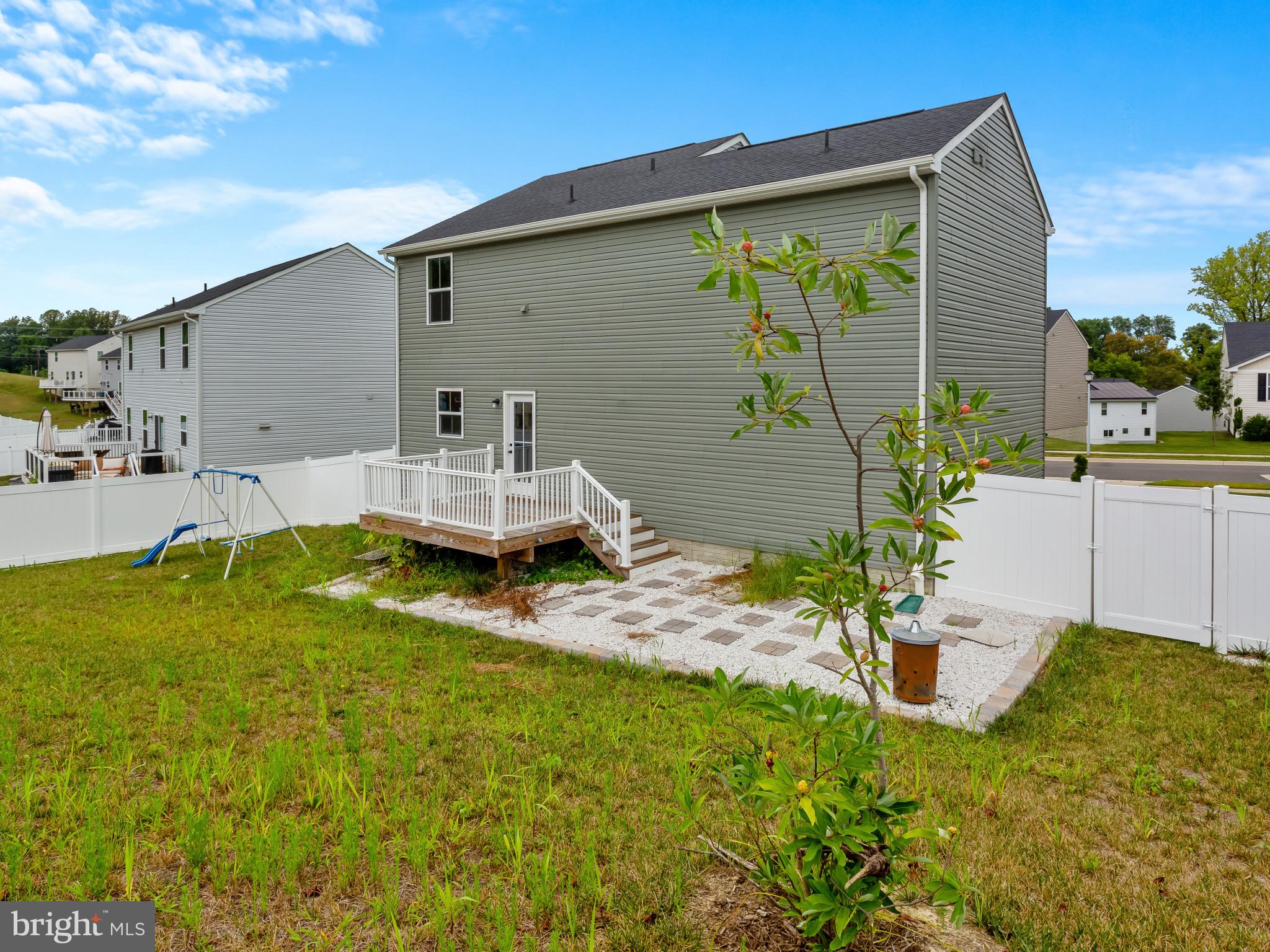 5505 Vergo Road Capitol Heights, MD 20743 - Photo 38 of 42 a house view with a outdoor space