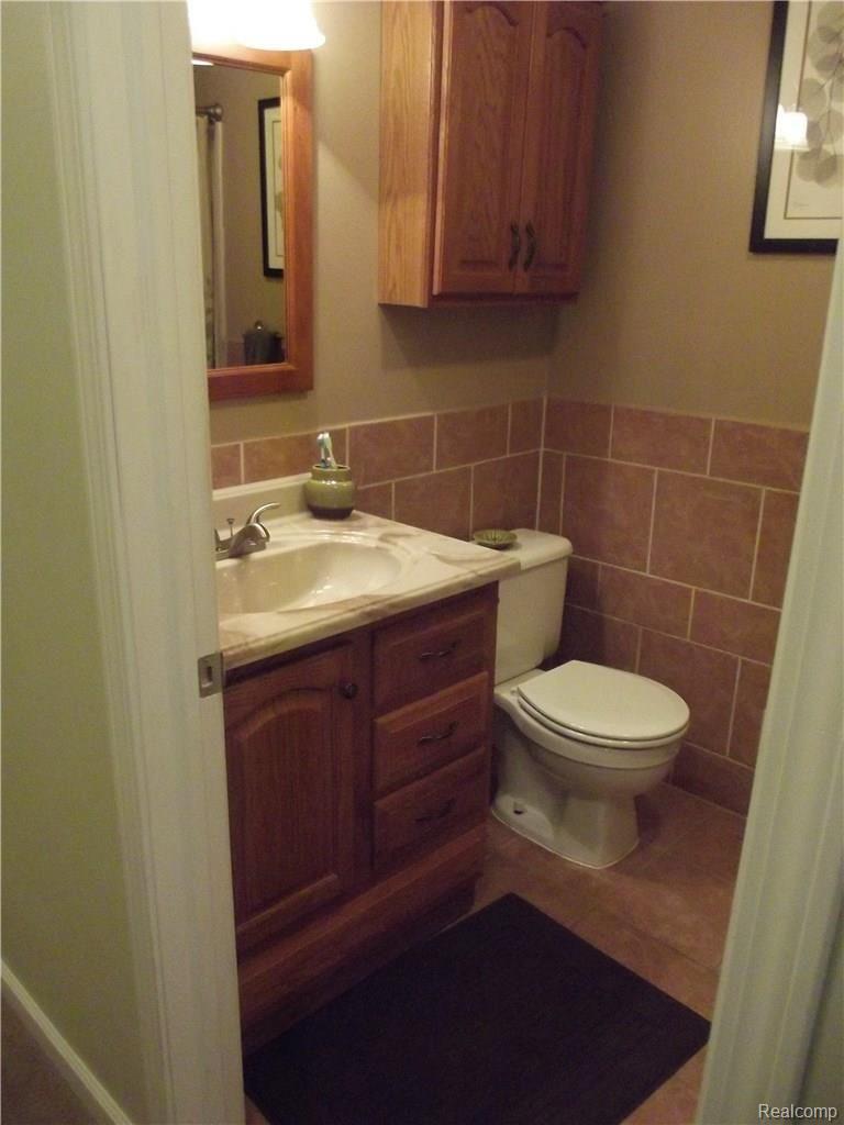 7494 Herbst Road Brighton, MI 48114 - Photo 23 of 33 Full Bath