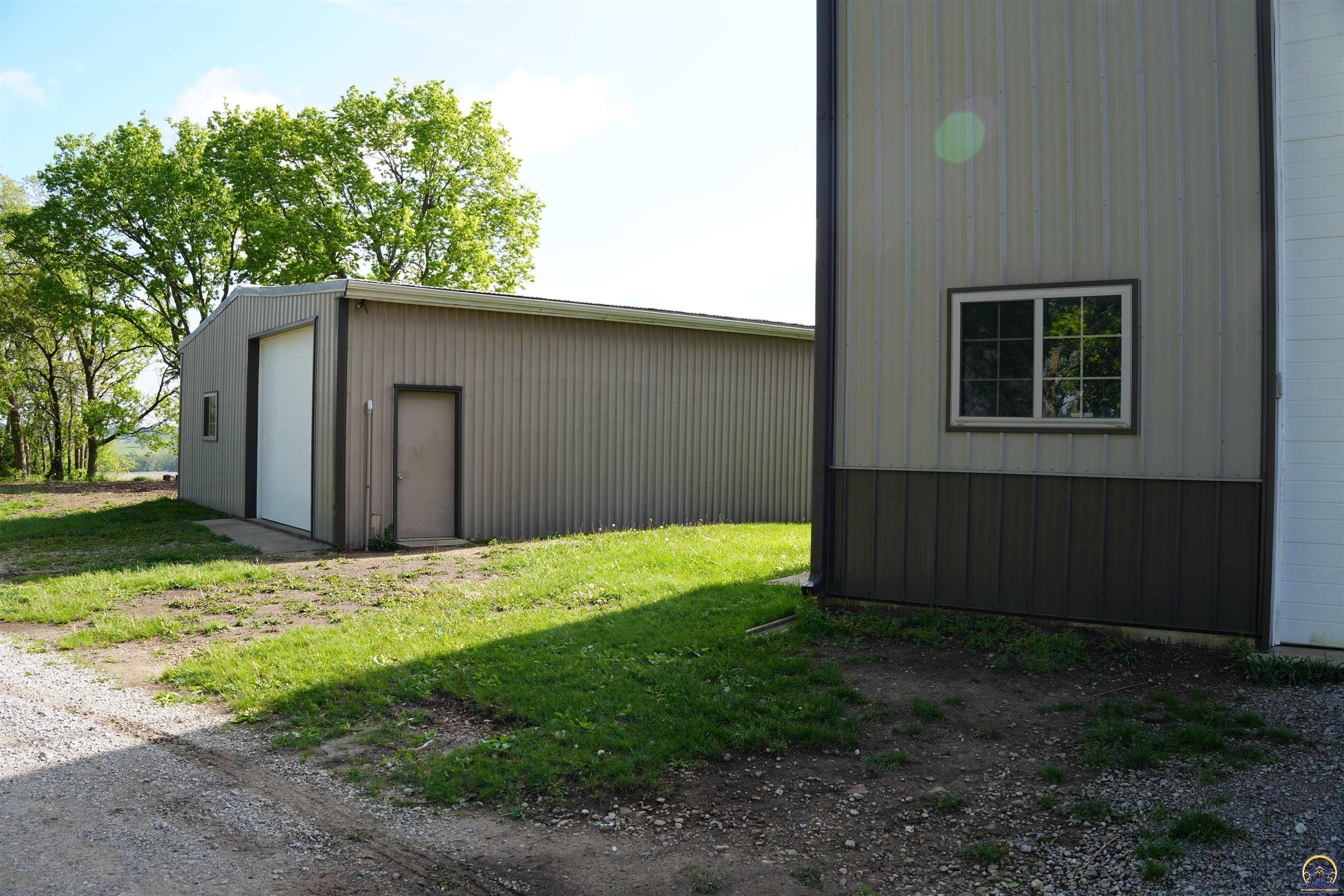 24298 M Road Holton, KS 66436 - Photo 58 of 99