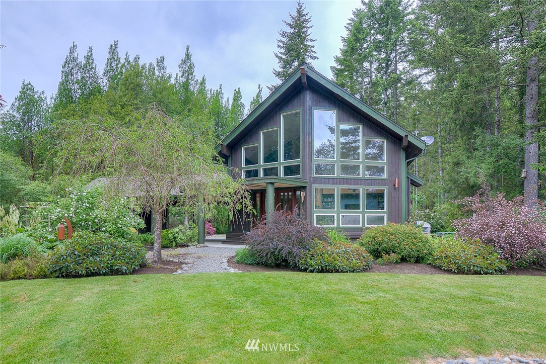 3322 Southeast Scofield Road Port Orchard, WA 98367 - Photo 1 of 25 Gallery Image 1