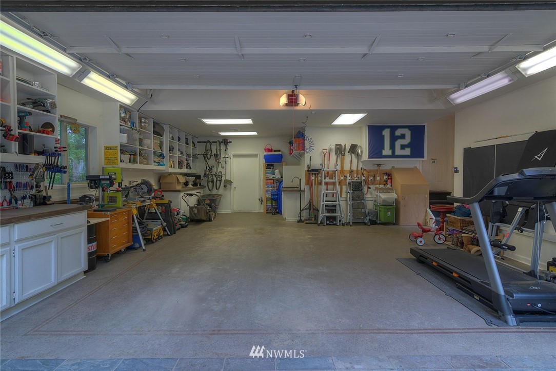 3322 Southeast Scofield Road Port Orchard, WA 98367 - Photo 23 of 25 Gallery Image 23